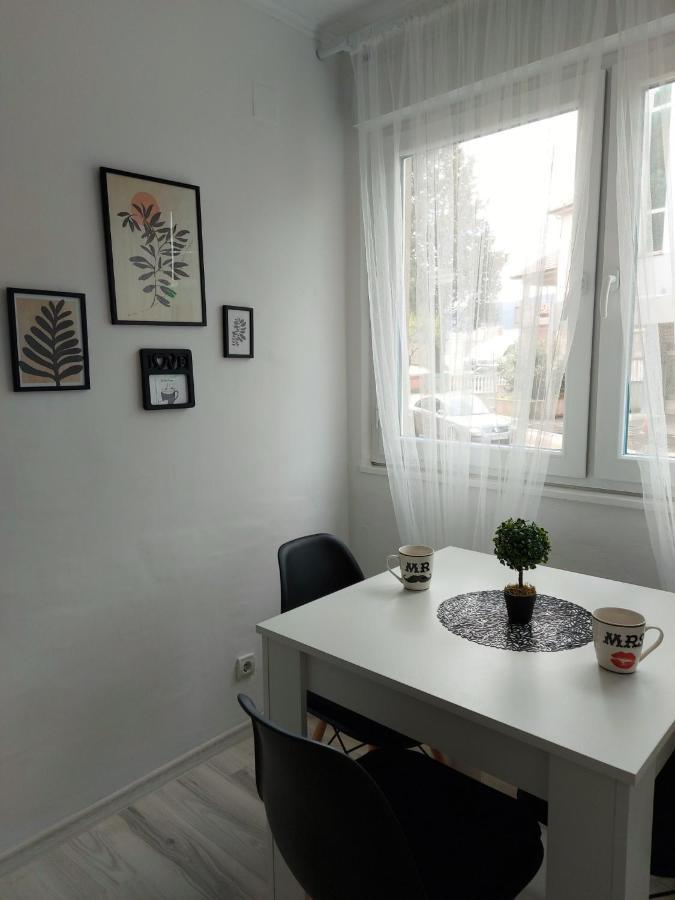 Starlux Apartment Мостар Экстерьер фото