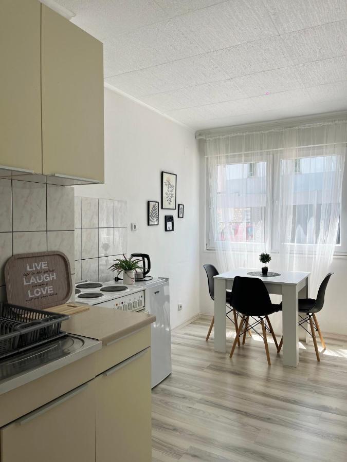 Starlux Apartment Мостар Экстерьер фото