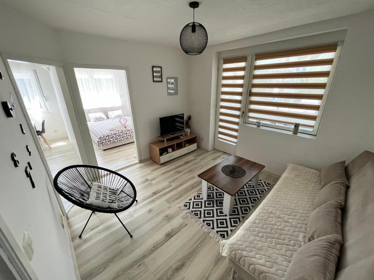 Starlux Apartment Мостар Экстерьер фото